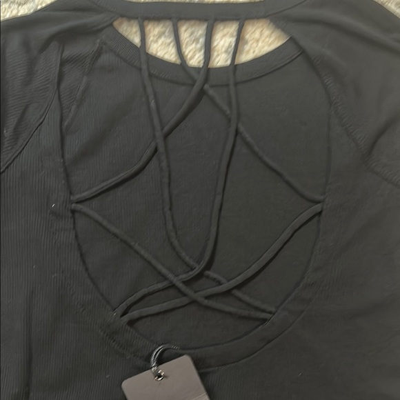 NWT - Chaser lightweight ribbed Black Long Sleeve Top with criss cross back - Picture 3 of 5